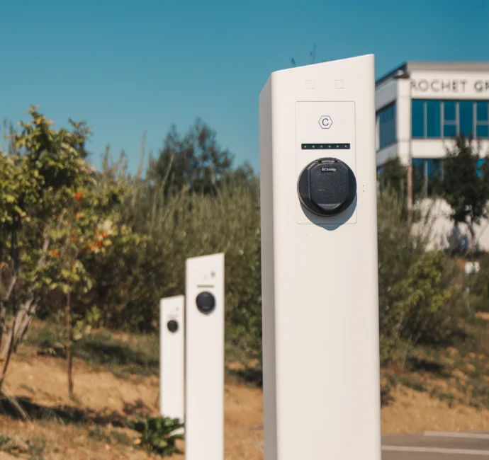 Installation d'un parc de bornes de recharge sur un parking en Savoie